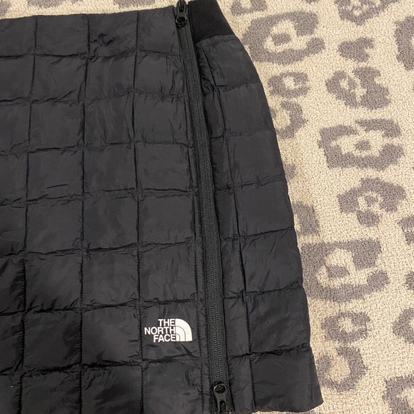 LN The North Face Puffer Mini Skirt Sz S - Picture 3 of 6